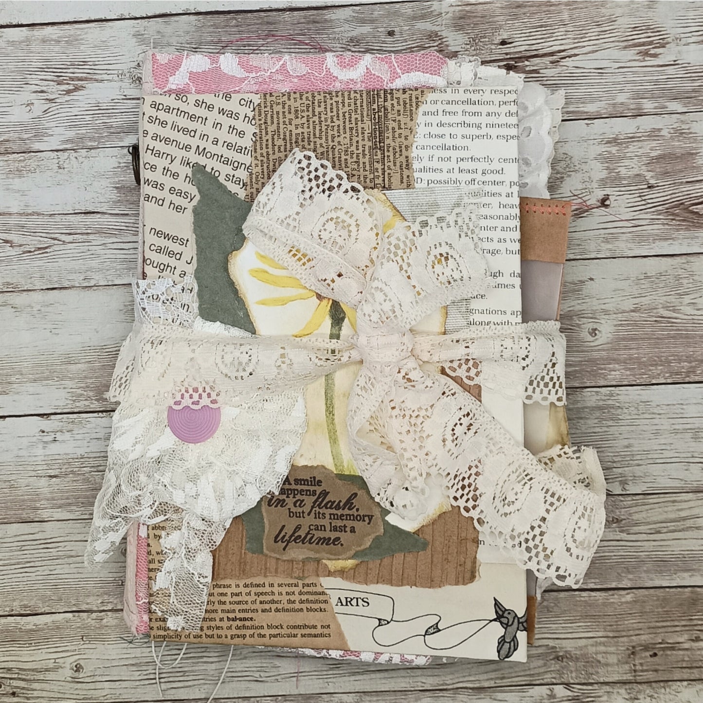 Pink Embellished Junk Journal: Flowers, Birds and Butterflies (Lifetime)